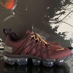 burgundy vapormax utility